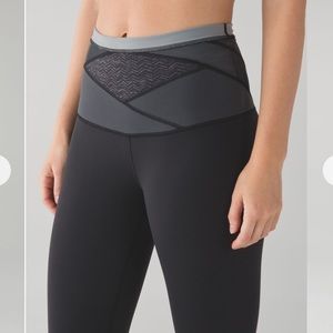 Lululemon wunder under crop leggings high rise 10